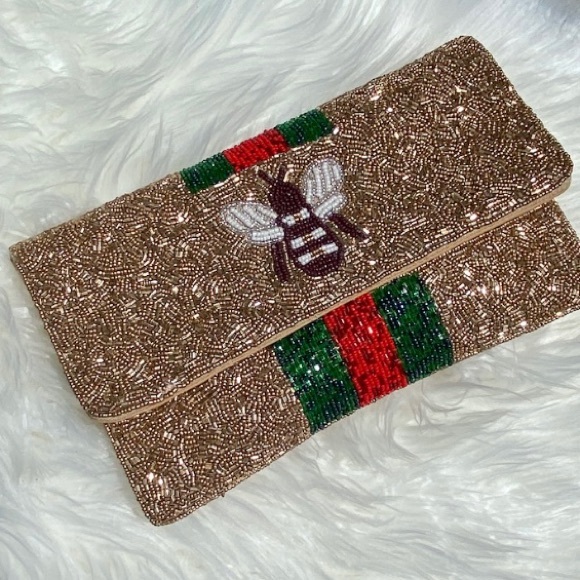 Handbags - Large beaded bee 🐝 crossbody / clutch ✨ New!